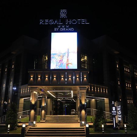 Regal Hotel By Grand Navoi Eksteriør billede